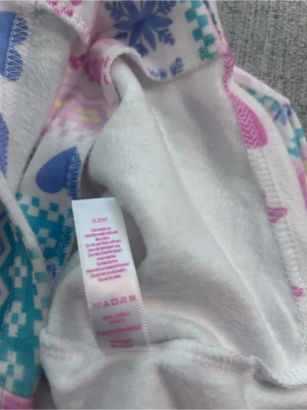 Btween NWT Girls Pink & Blue Patterned Fleece Pajama Set. Size 4